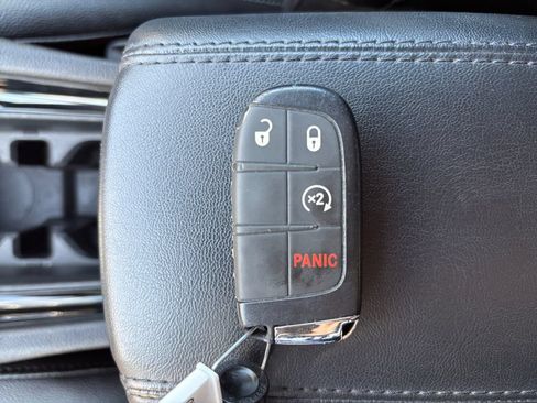Used 2025 Jeep Compass Limited AWD/4WD image 44