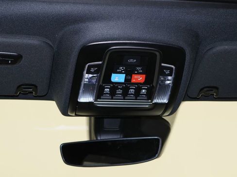 New 2026 RAM 1500 4x4 Crew Cab image 28