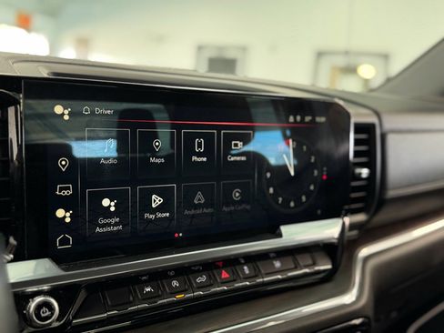 Used 2024 GMC Sierra 1500 SLT image 25