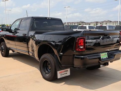 New 2026 RAM 3500 Lone Star AWD/4WD image 4