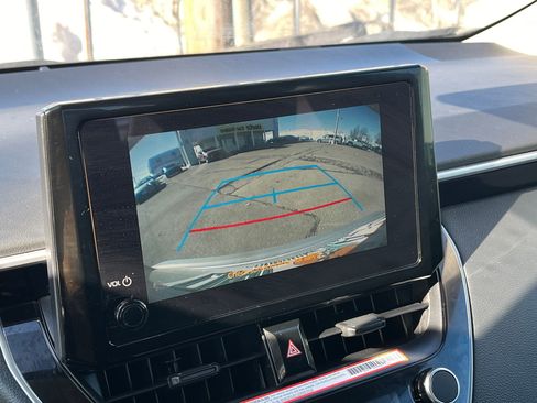 Used 2025 Toyota Corolla LE image 17