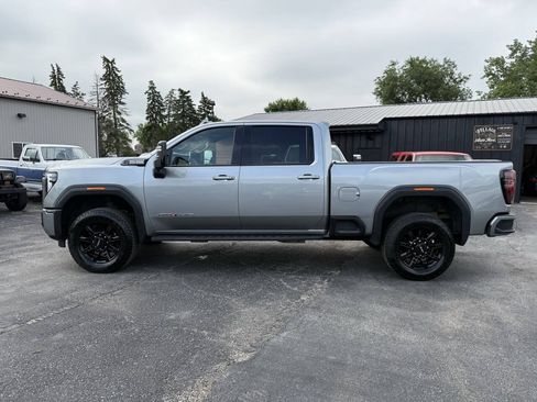 Used 2024 GMC Sierra 2500 AT4 w/ AT4 Premium Plus Package AWD/4WD image 2