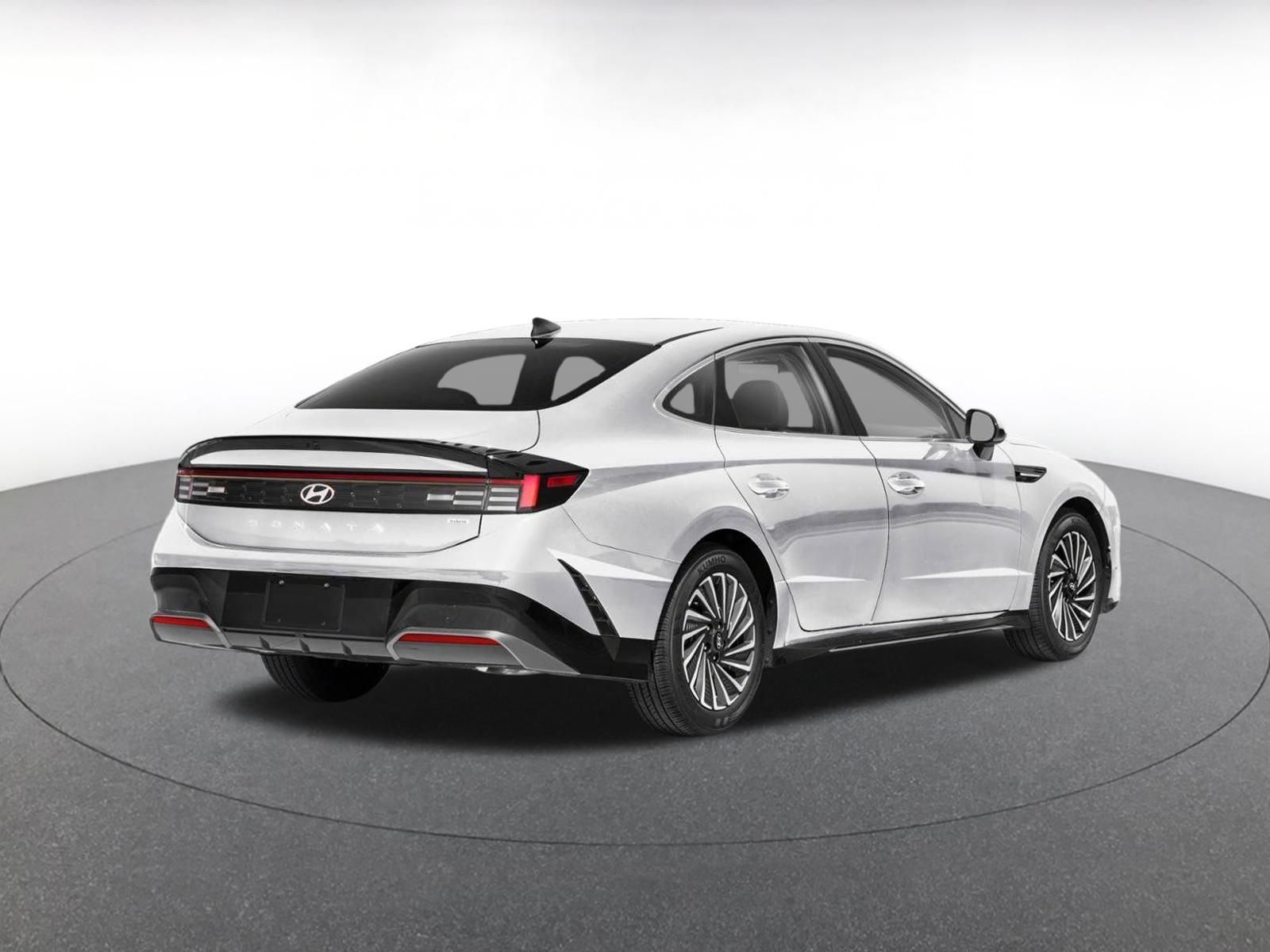 Used 2025 Hyundai Sonata SEL FWD image 8