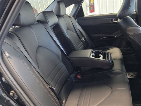 Used 2022 Toyota Avalon Touring w/ Advanced Safety Package image 14