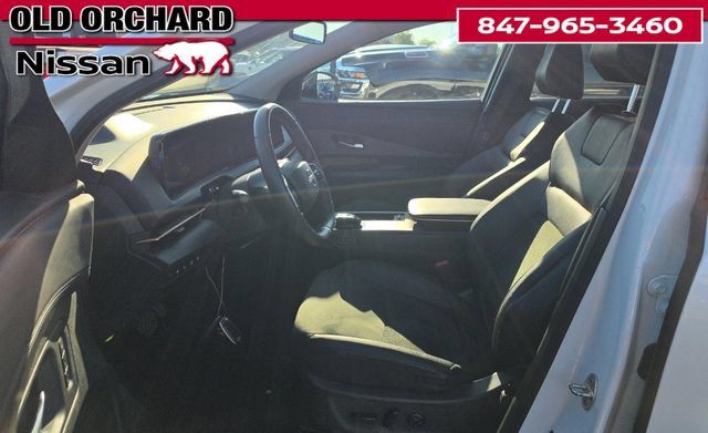 Used 2024 Nissan Ariya AWD image 7