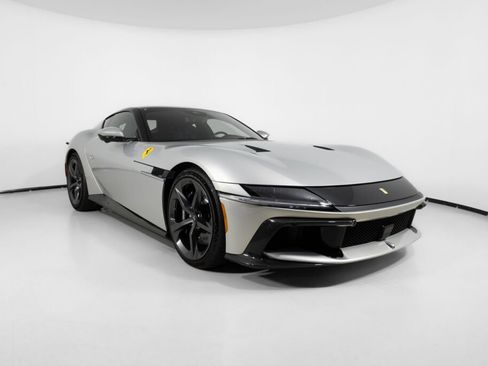 Used 2025 Ferrari 12Cilindri RWD image 6