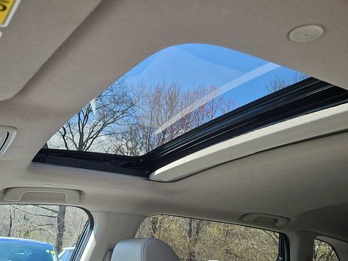 Used 2024 Honda CR-V EX-L image 17