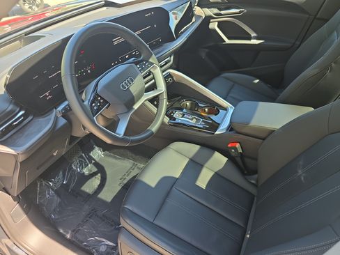 Certified 2025 Audi Q5 Premium w/ Premium Plus AWD/4WD image 15