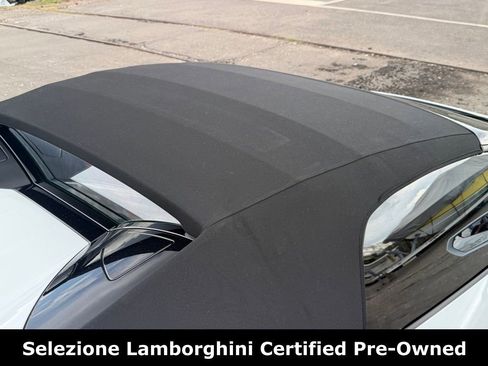 Used 2023 Lamborghini Huracan EVO RWD image 23