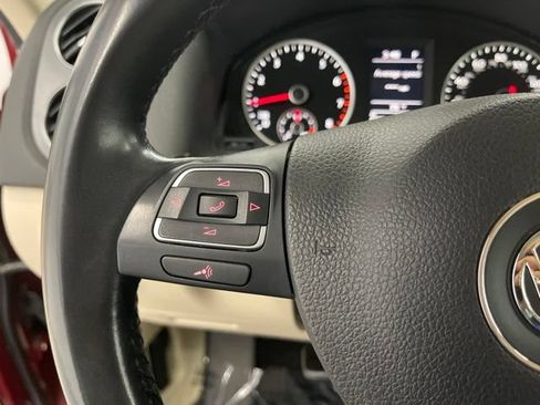 Used 2016 Volkswagen Tiguan SE AWD/4WD image 16