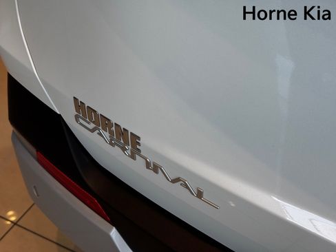 New 2026 Kia Carnival EX image 9