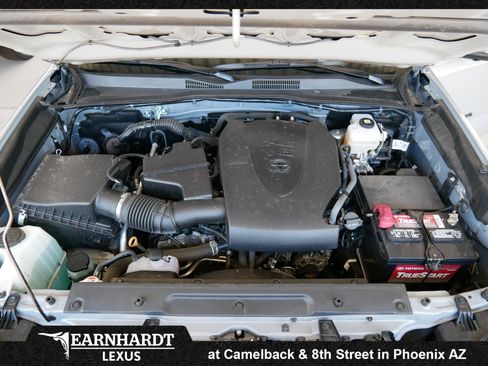 Used 2021 Toyota Tacoma TRD Off-Road w/ TRD Premium Off Road Package AWD/4WD image 27