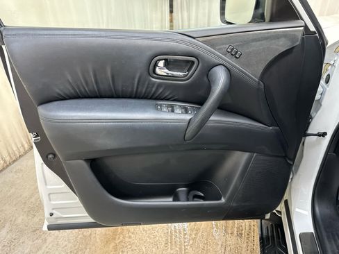 Certified 2024 Nissan Armada SL w/ Midnight Edition Package image 27