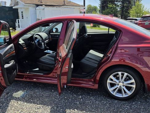 Used 2013 Subaru Legacy 2.5i Limited w/ Popular Pkg 2 AWD/4WD image 10