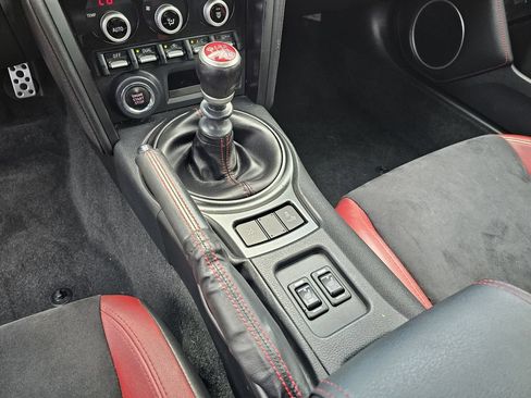 Used 2020 Subaru BRZ tS RWD image 18