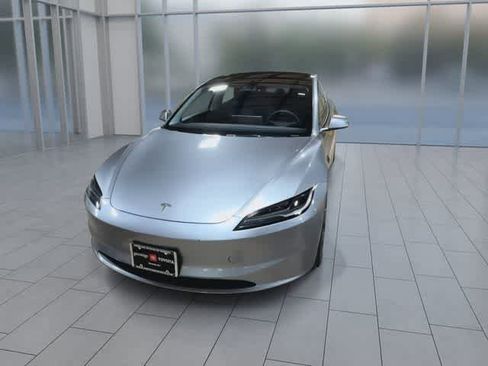 Used 2025 Tesla Model 3 Long Range AWD/4WD image 6