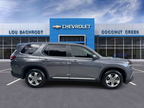 Used 2025 Honda Pilot EX-L image 9