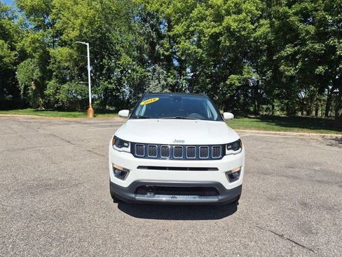 Used 2018 Jeep Compass Limited w/ Navigation Group AWD/4WD image 8