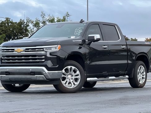 Certified 2025 Chevrolet Silverado 1500 LTZ image 10