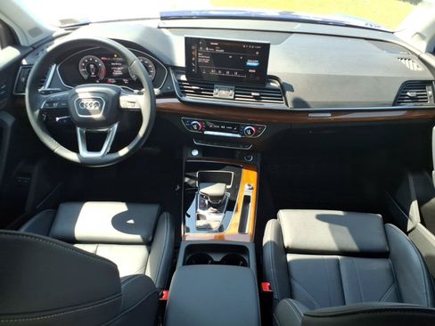 Used 2023 Audi Q5 e Premium Plus w/ Premium Plus Package AWD/4WD image 6