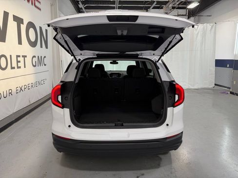 Used 2023 GMC Terrain SLE FWD image 34