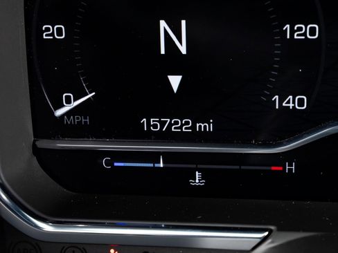 Used 2025 GMC Sierra 2500 AT4X image 21