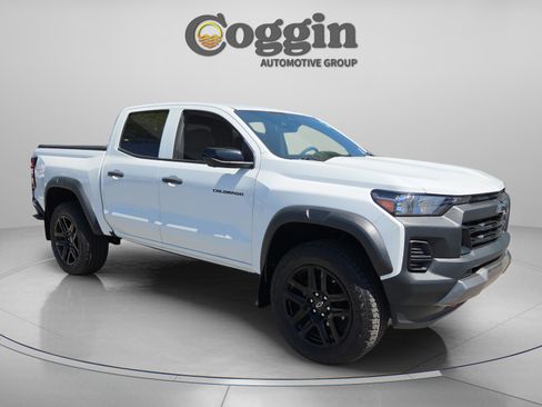 Certified 2023 Chevrolet Colorado Trail Boss w/ Technology Package image 7