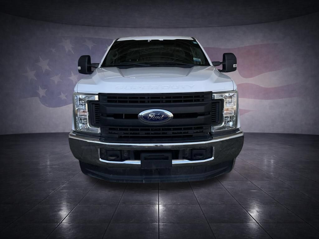 Used 2018 Ford F250 XL w/ Power Equipment Group AWD/4WD image 8