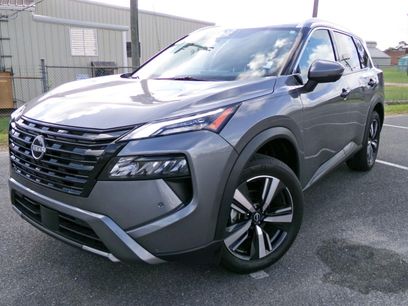 Used 2025 Nissan Rogue SL w/ SL Premium Package