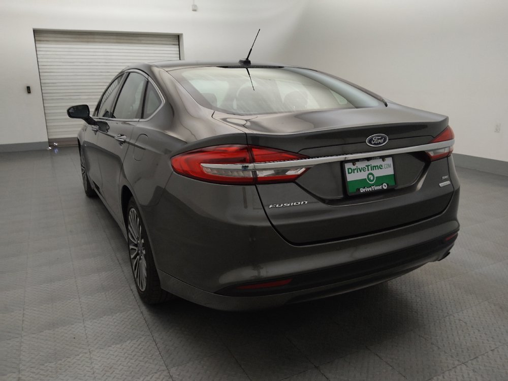 Used 2018 Ford Fusion SE w/ Fusion SE Technology Package FWD image 5