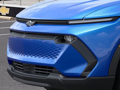 New 2026 Chevrolet Equinox EV LT image 13