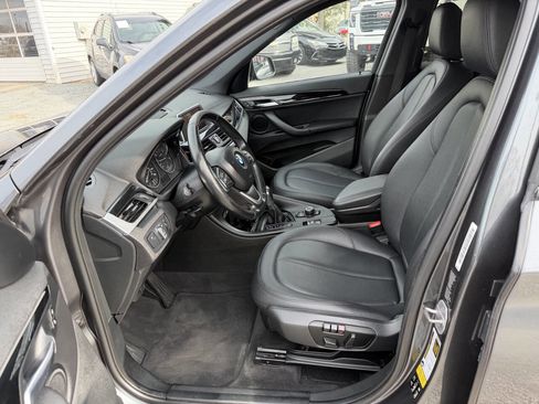 Used 2017 BMW X1 xDrive28i image 12