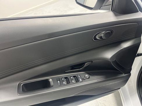 New 2025 Hyundai Elantra Sport image 6