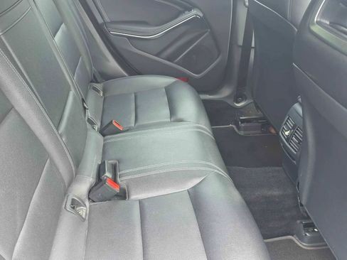 Used 2016 Mercedes-Benz CLA 250 image 11