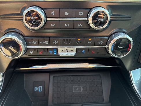 Used 2023 Ford F150 Lariat w/ Equipment Group 502A High AWD/4WD image 10