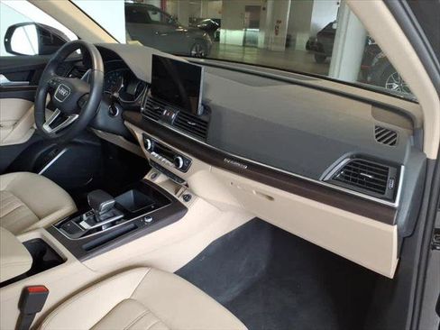 Certified 2023 Audi Q5 2.0T Premium w/ Convenience Package AWD/4WD image 22