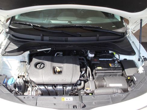 Used 2025 Kia Soul LX w/ LX Technology Package FWD image 8