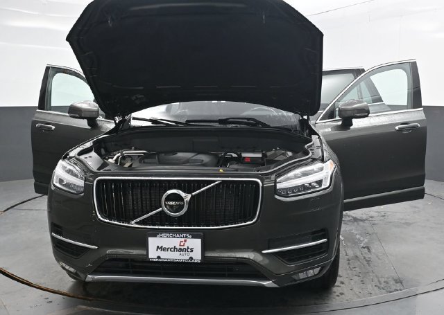 Used 2018 Volvo XC90 T6 Momentum w/ Convenience Package AWD/4WD image 39