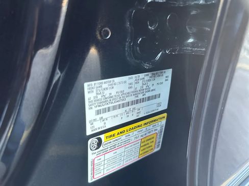 Used 2020 Ford Expedition Limited image 23