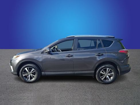 Used 2016 Toyota RAV4 XLE w/ Preferred Accessory Package FWD image 7