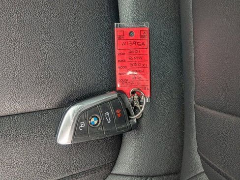 Used 2021 BMW 330i xDrive 330i xDrive w/ Convenience Package image 28