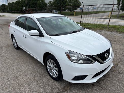 Used 2019 Nissan Sentra SV FWD image 1