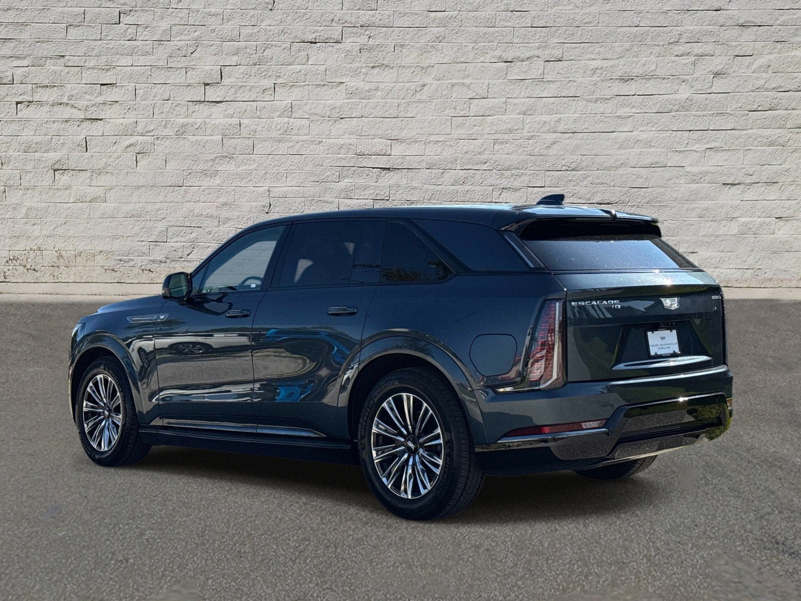 Certified 2026 Cadillac Escalade IQ Sport 1 AWD/4WD image 3