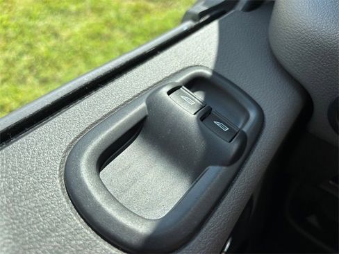 New 2025 Ford Transit 250 148 Medium Roof image 16