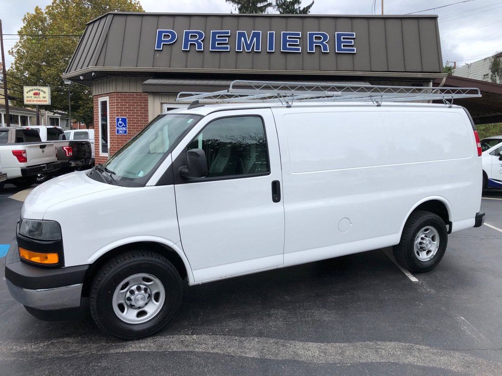 Used 2019 Chevrolet Express 3500 w/ Driver Convenience Package RWD image 2