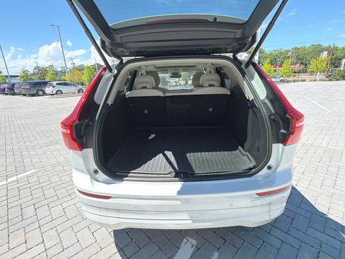 Certified 2023 Volvo XC60 B5 Core w/ Protection Package FWD image 23
