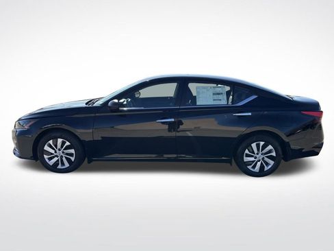 Used 2025 Nissan Altima 2.5 S image 6