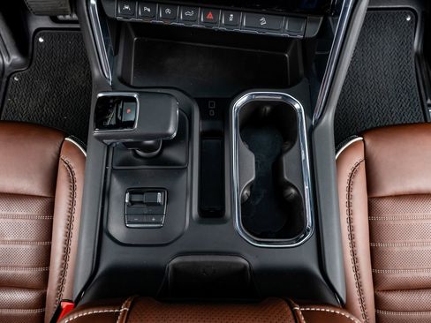 Used 2025 GMC Sierra 1500 Denali Ultimate image 28