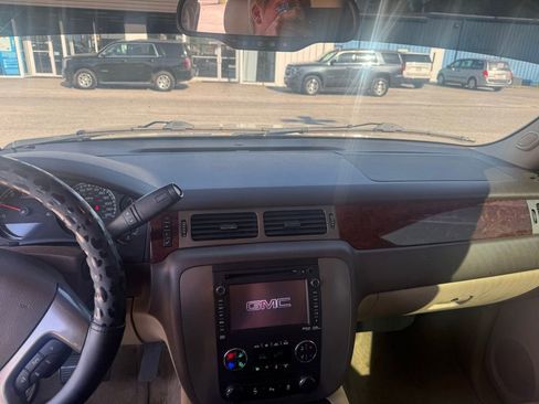 Used 2012 GMC Yukon SLT image 7