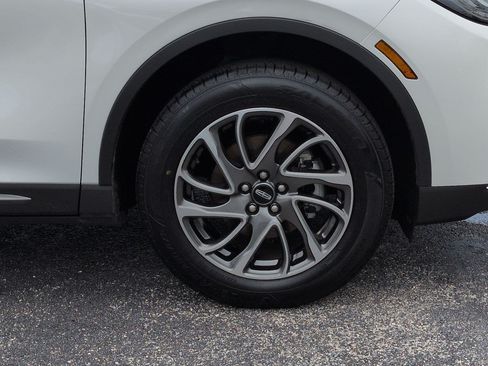Certified 2021 Lincoln Corsair FWD w/ Equipment Group 101A image 12